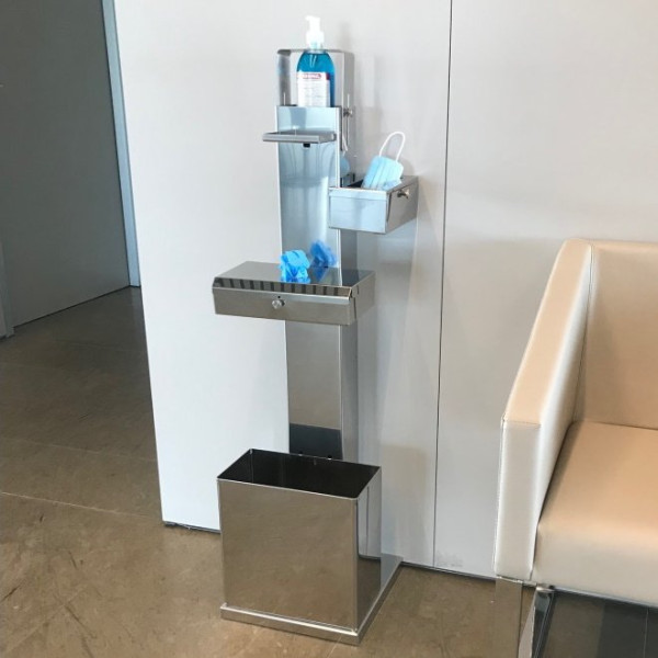 Estación de higiene DM-8920 acero inoxidable con portadosificador de gel, de suelo 100x30x30cm. Estación de higiene DM-8920 acero inoxidable con portadosificador de gel, de suelo 100x30x30cm.